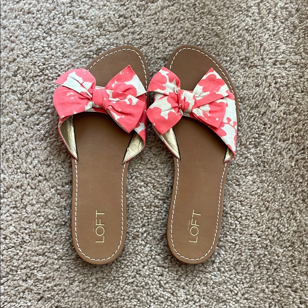 LOFT Coral Pink Bow Slide Sandals with Brown Footbed